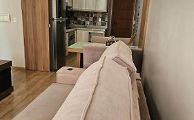 Apartamento Inteiro Próximo ao Empório